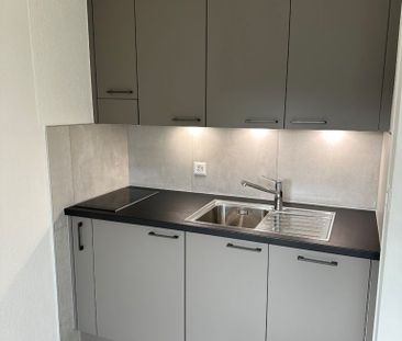 Très joli studio rénové - Photo 3