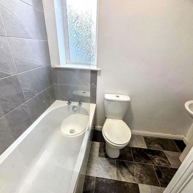 Two Ball Lonnen, Fenham, Newcastle upon Tyne, Tyne and Wear, NE4 9SB - Photo 1