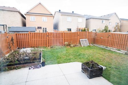 For Lease - 80 Summitgreen Crescent, Brampton, Ontario - Photo 4