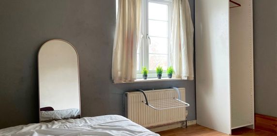 Room in a Shared House, Weir Hall Road, N18 - Photo 2