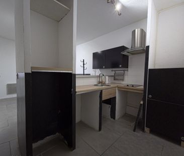 Location Appartement 1 pièce 29m² AUBAGNE 13400 - Photo 5