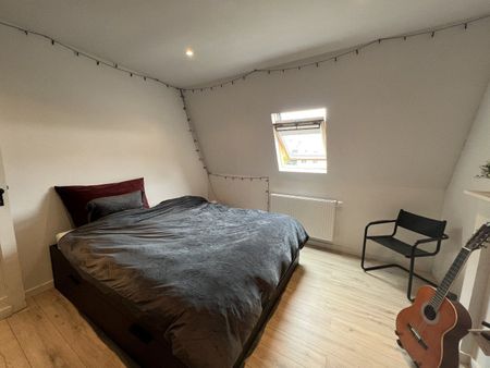 WONING MET 2 SLAAPKAMERS EN TERRAS IN CENTRUM - Photo 4