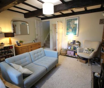 2 bedroom terraced house to rent - Photo 2