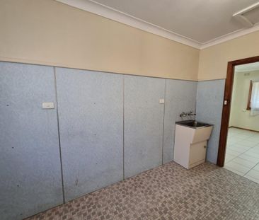 1BR Flat In Great Location - Photo 3