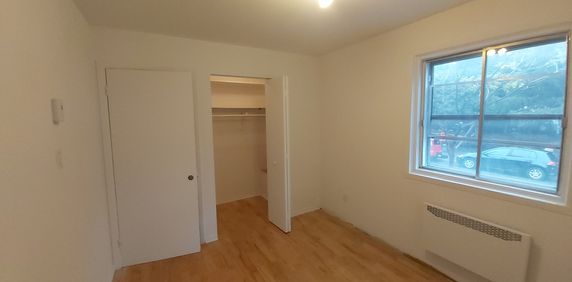 4 ½, 2 Chambres, Centre-sud, Près UQAM - Photo 2