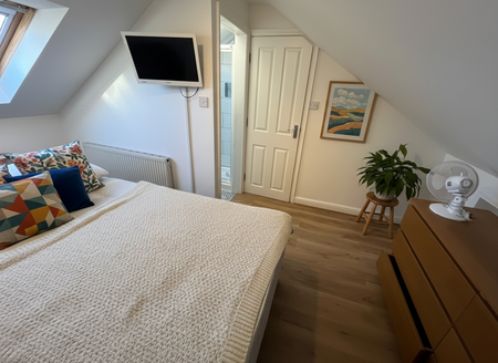 4 bedroom end of terrace house to rent - Photo 5