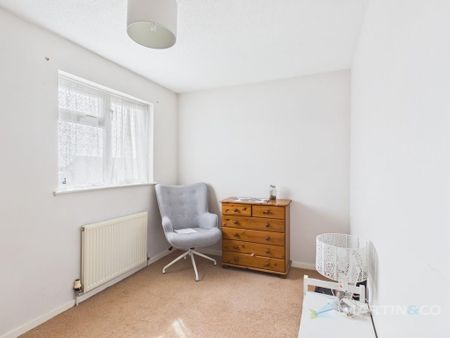 2 bedroom semi-detached house to rent - Photo 5