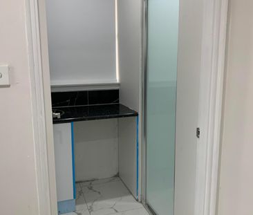 RENOVATED 3 BEDROOM FAMILY HOME! - Photo 3