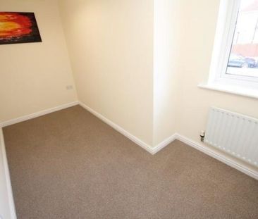 3 bedroom apartment to rent - Photo 4