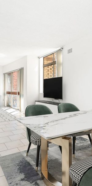 Two Bedroom Unit with Brand New Kitchen - Photo 1