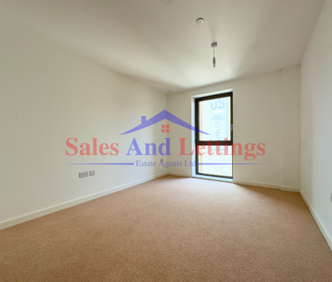 3 bedroom penthouse to rent - Photo 4