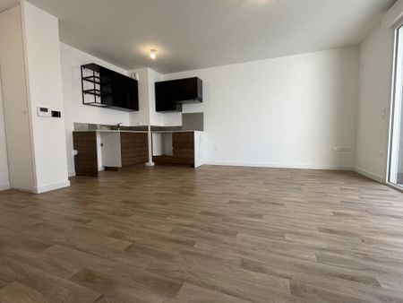 Location Appartement 2 pièces 42m² TOURS 37000 - Photo 3