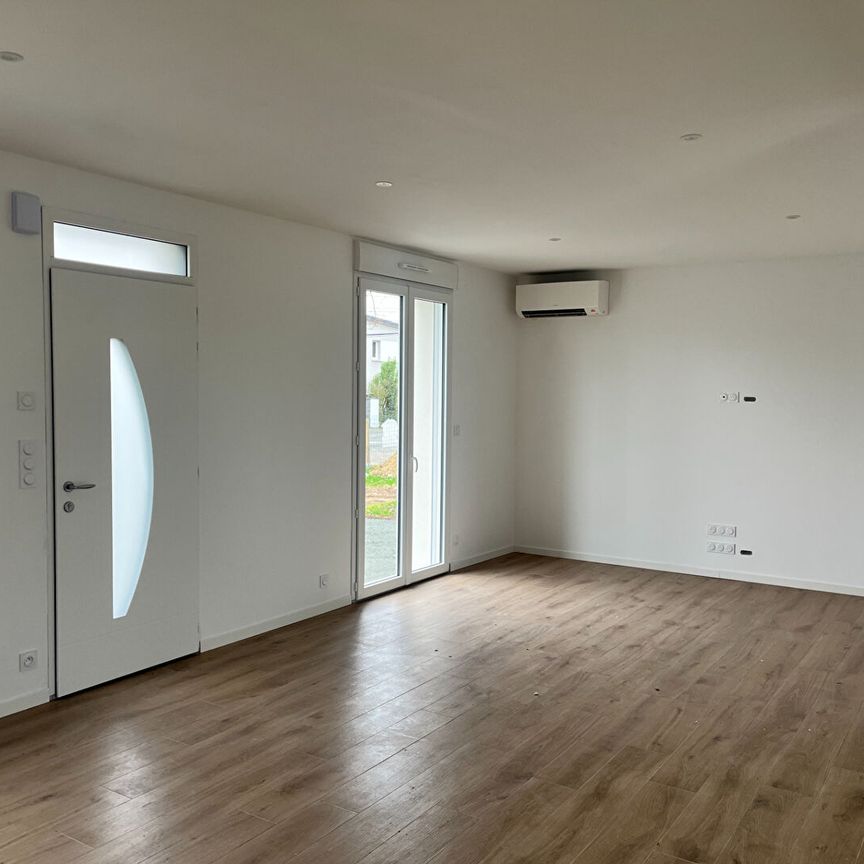 Location Maison 6 pièces 112m² ST MARS DU DESERT 44850 - Photo 1