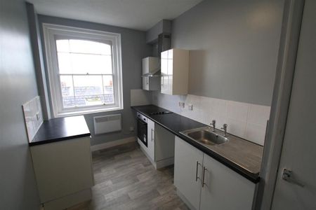 1 bedroom flat to rent - Photo 3