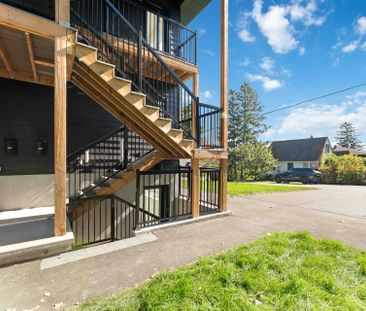 For Lease - 844 Connaught Avenue, Britannia Heights - Queensway Ter... - Photo 2