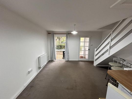 2 bedroom end of terrace house to rent - Photo 1