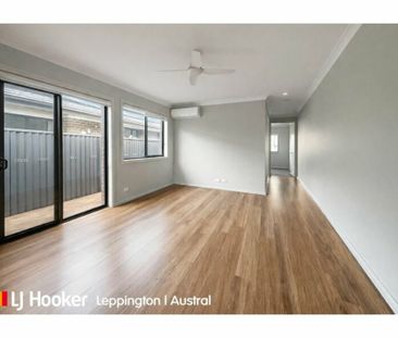 Spacious 1 Bedroom Granny Flat with Private Backyard - Photo 2