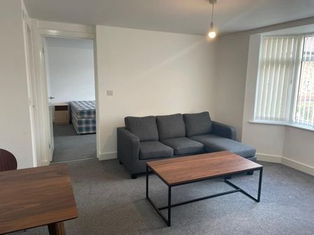 2 bedroom apartment to rent - Photo 2