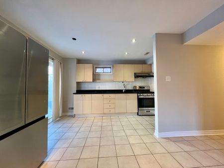 For Lease - 72 Fortune Crescent Unit# Walkout Basement Only, Richmond Hill, Ontario - Photo 4