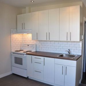 2 et demie à louer - Photo 2