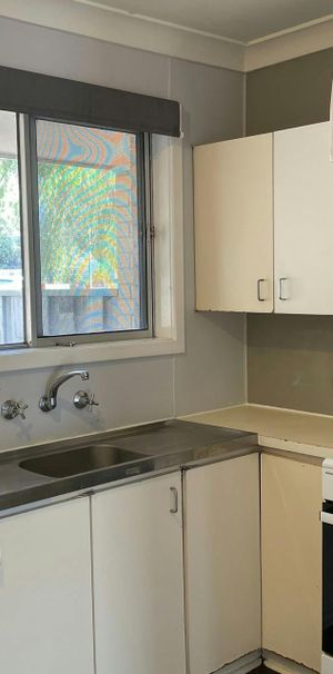 SECURE LIVING, AFFORDABLE LIVING, COSY HOME! - Photo 1