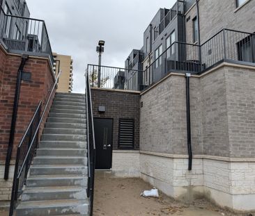 For Lease - 3079 Pharmacy Avenue Unit# Unit 31, Toronto, Ontario - Photo 5