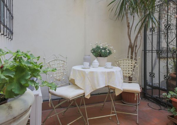 Fiore Apartment