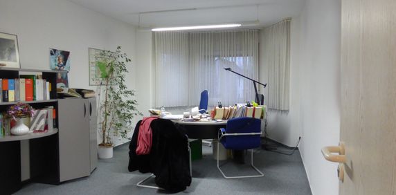 69 m² Gewerbeeinheit im Erdgeschoss inkl. 2 Stellplätzen - Foto 2