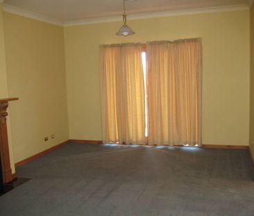 Three bedroom townhouse in Timbarra Estate. - Photo 4