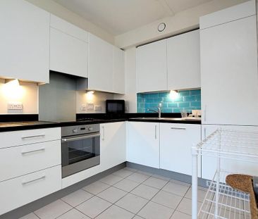 2 bedroom apartment to rent - Photo 6