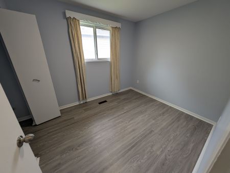 For Lease - 16 Nortonville Drive Unit# Upper, Toronto, Ontario - Photo 4