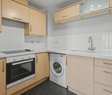 Madley Park, Witney - Photo 5