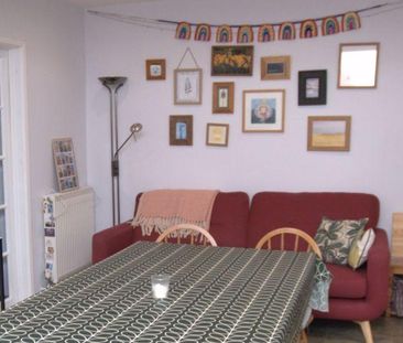 3 bedroom detached house to rent - Photo 2