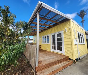 Furnished One bedroom unit in Regent - Photo 6