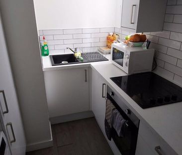 2 bedroom apartment to rent - Photo 6