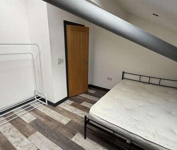 Town Hill, Warrington, WA1 - Photo 6