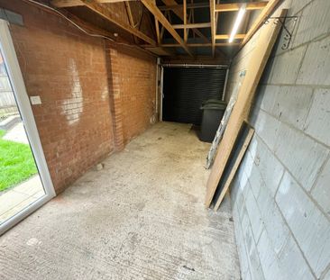 Edenside Drive, Attleborough - Photo 5