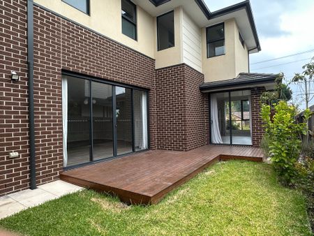 1/9 Skene Street, Burwood East - Photo 2