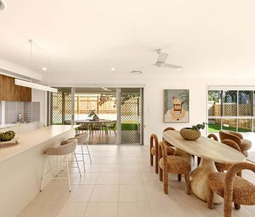 BRAND NEW DESIGNER RESIDENCE | SOPHISTICATED LIVING IN BRIDGEMAN DOWNS - Photo 5