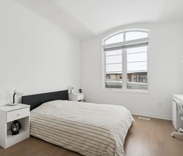 For Lease - 99 Mcbride Trail, Barrie, Ontario - Photo 3