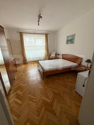 Casa de inchiriat, 10 camere, 300 mp, zona Spitalul Judetean - Fotografie 1