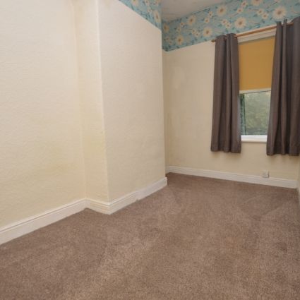 3 Bedroom Terraced House - Photo 1