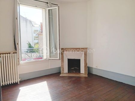 Maison en pierre de 126 m² à Bondy - Photo 4