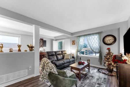 For Lease - 1720 Northfield Avenue, Oshawa, Ontario - Photo 4