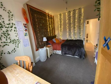 5 bedroom private hall to rent - Photo 4