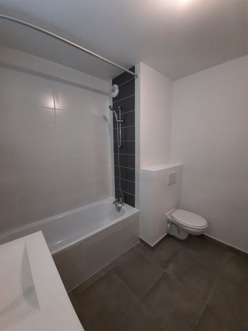 Location Appartement 3 pièces 62m² LORMONT 33310 - Photo 5