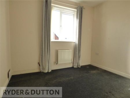 3 bedroom semi-detached house to rent - Photo 3
