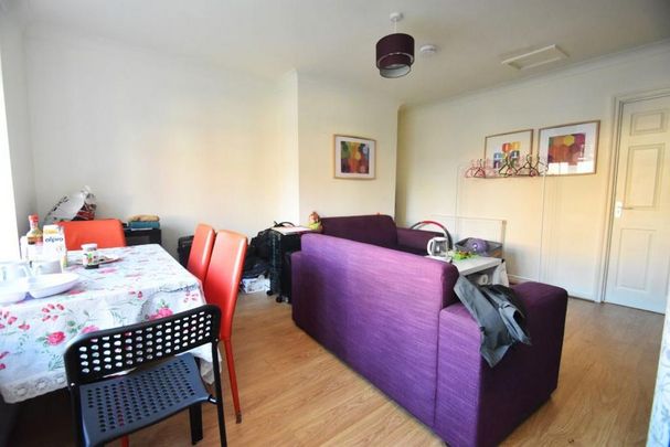 4 bedroom house to rent - Photo 1