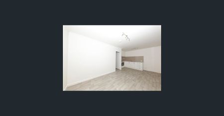 Refurbished top-floor apartment in the heart of Richmond - Photo 3