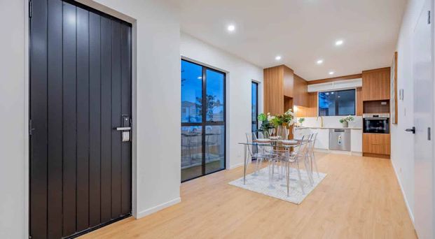 Modern living at its finest - 4 Bed 2 Bath - Photo 1